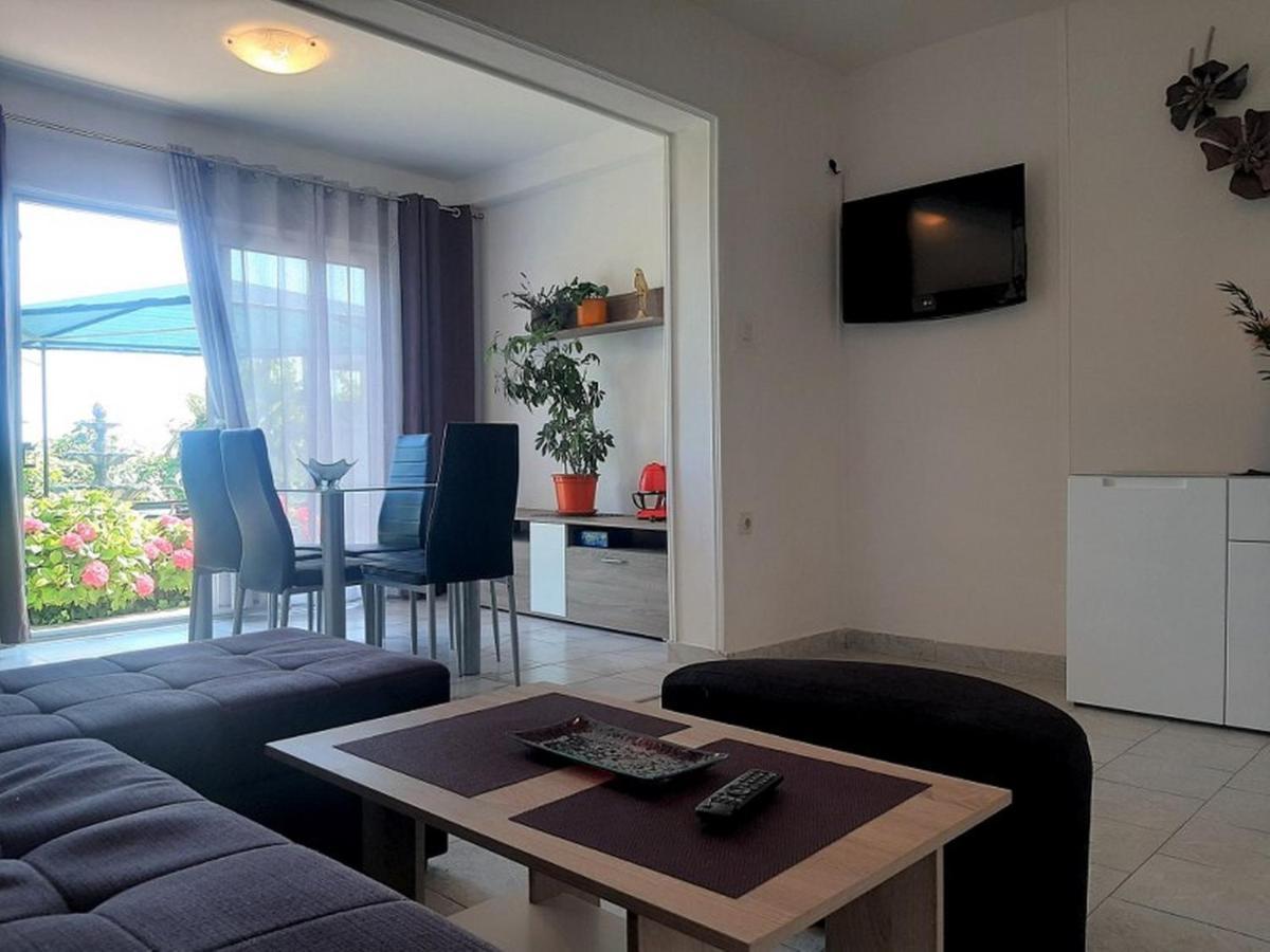 Apartments Nada Krk Island Buitenkant foto