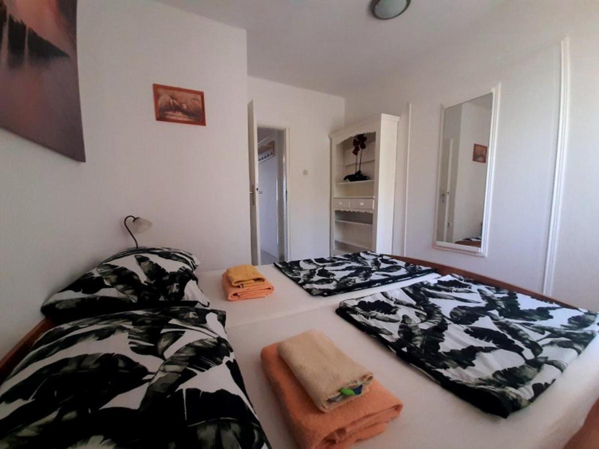 Apartments Nada Krk Island Buitenkant foto