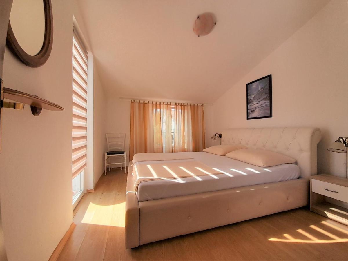 Apartments Nada Krk Island Buitenkant foto