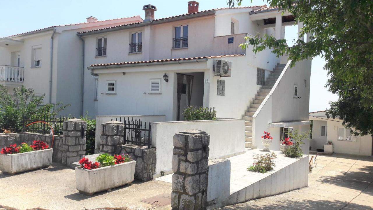 Apartments Nada Krk Island Buitenkant foto